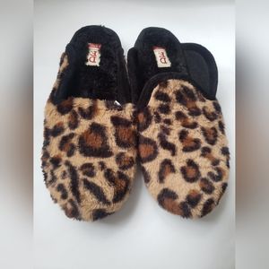 Dear Foam Women's Leppard Memory foam Slipper Size 9-10
